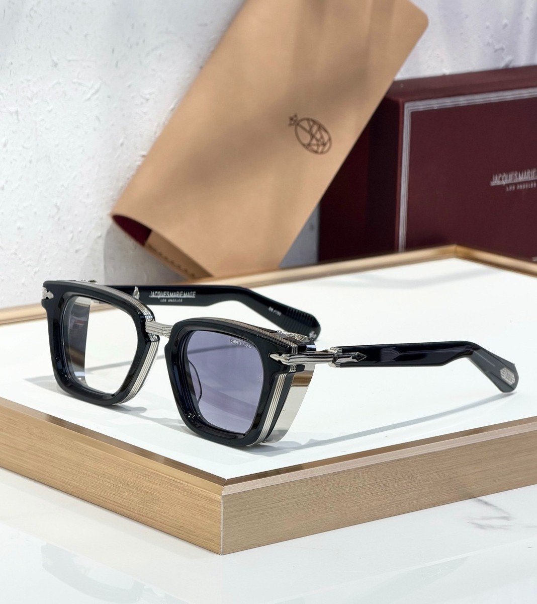 Black Jacques Marie Mage frame with silver side shields